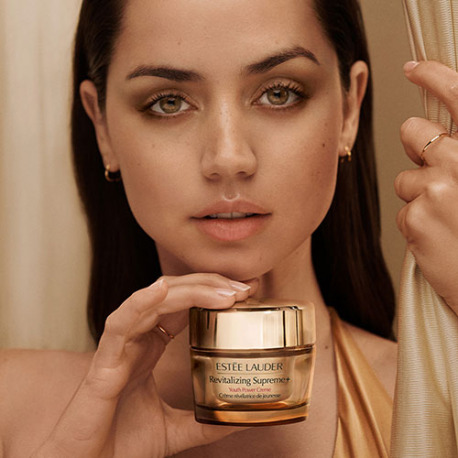 ESTEE LAUDER Revitalizing Supreme+ - Jugendlichkeitsenthüllende ESTEE LAUDER Revitalizing Supreme+ - Jugendlichkeitsenthüllende